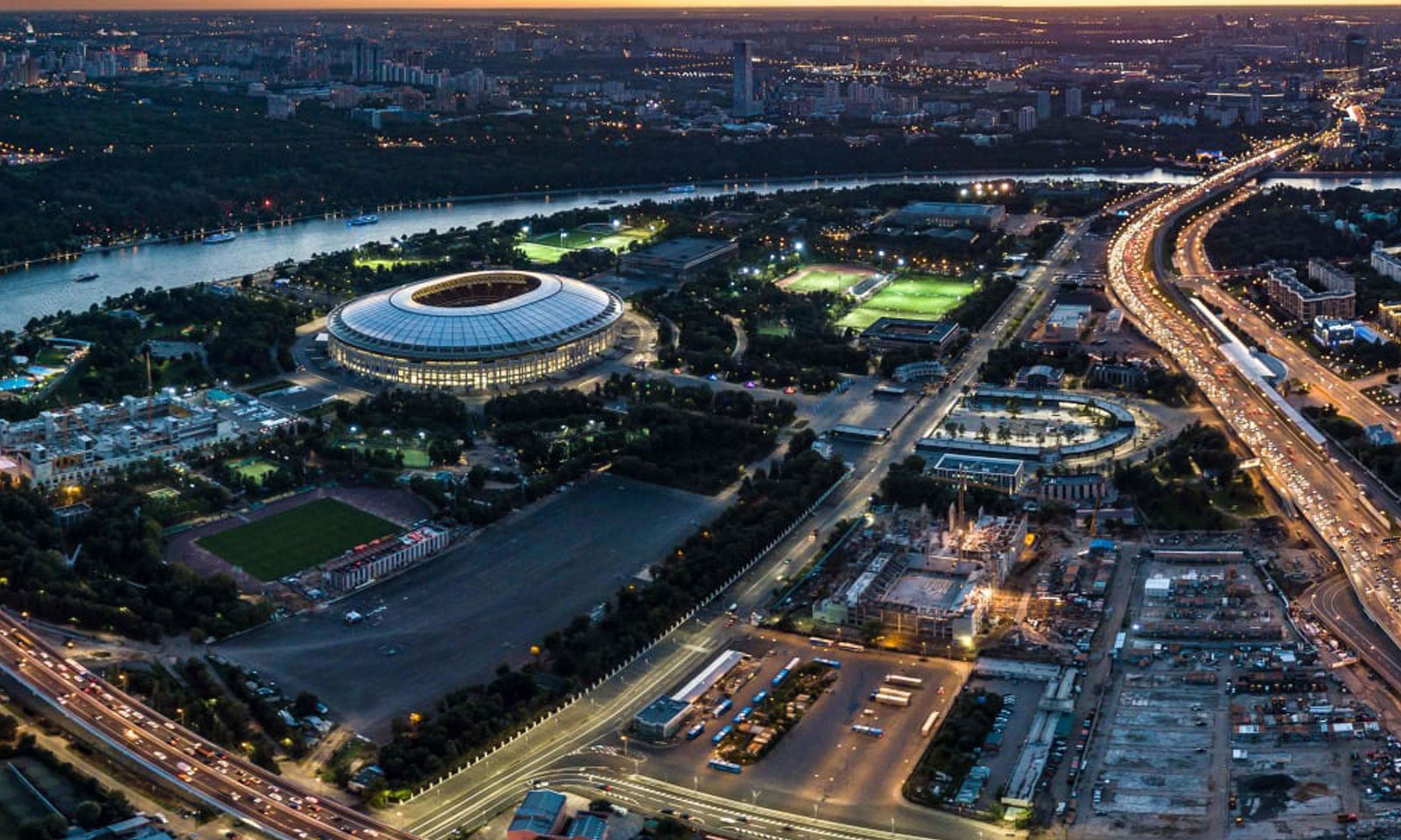 Ser sede de la Copa Mundial de Fútbol no es lo que la FIFA promete