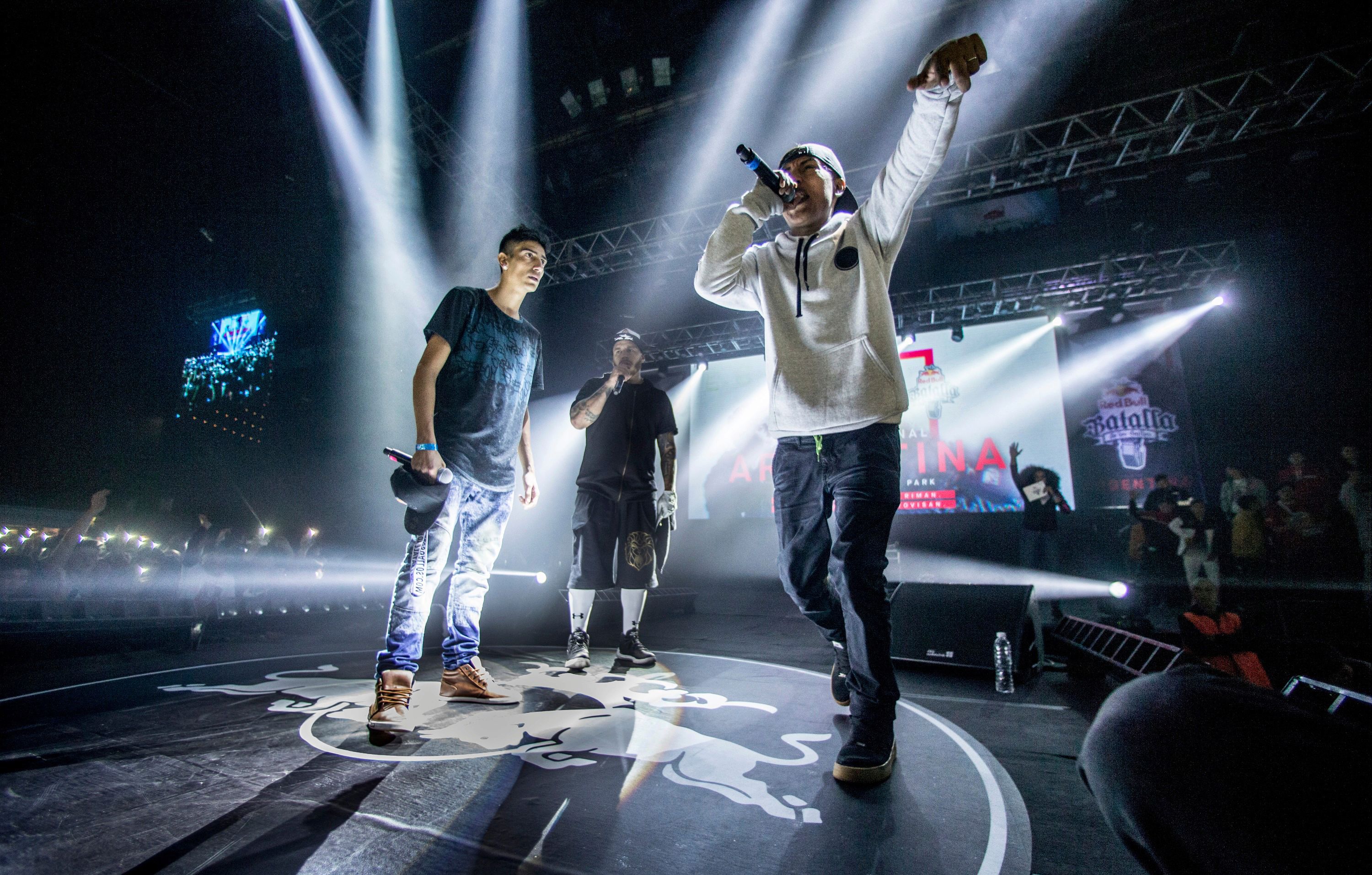 Batalla de gallos: la competencia de rap que causa furor entre los jóvenes 