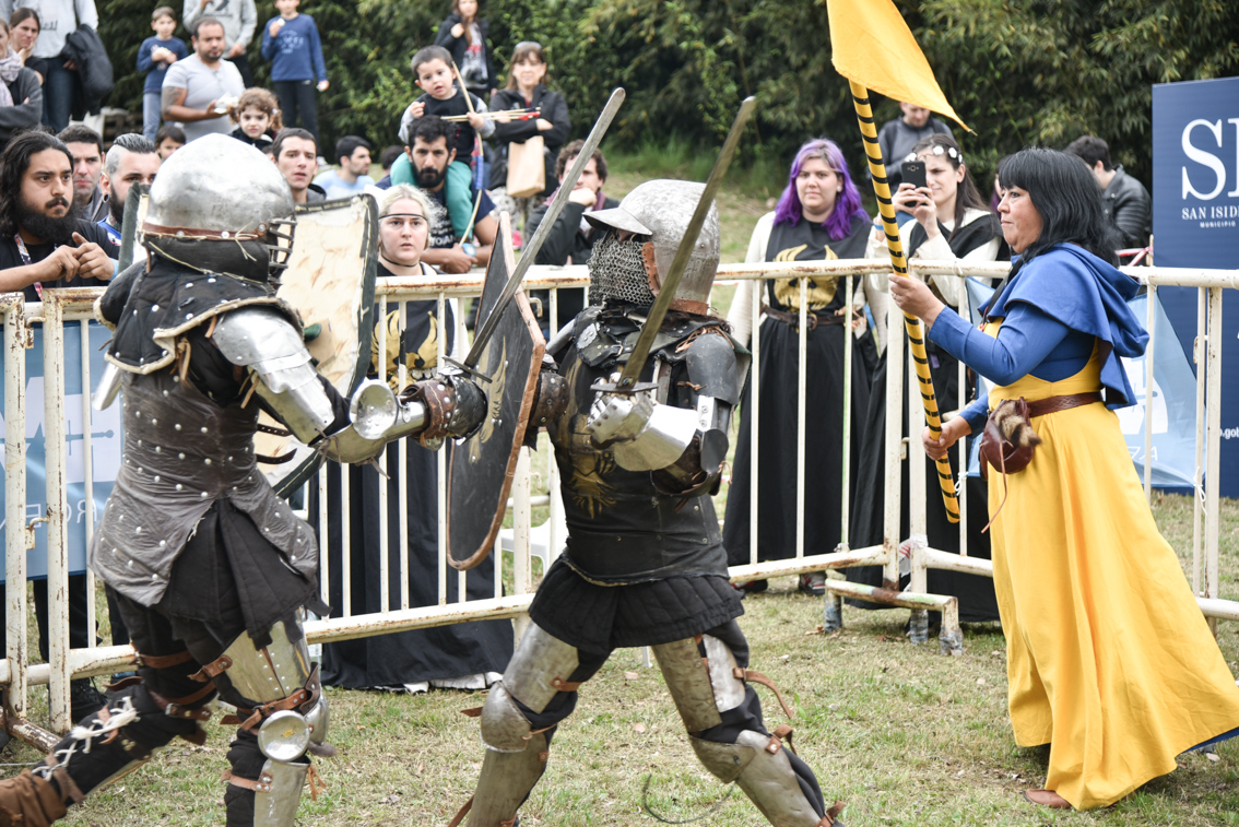 Combates medievales: la elección de los que prefieren vivir en otro tiempo