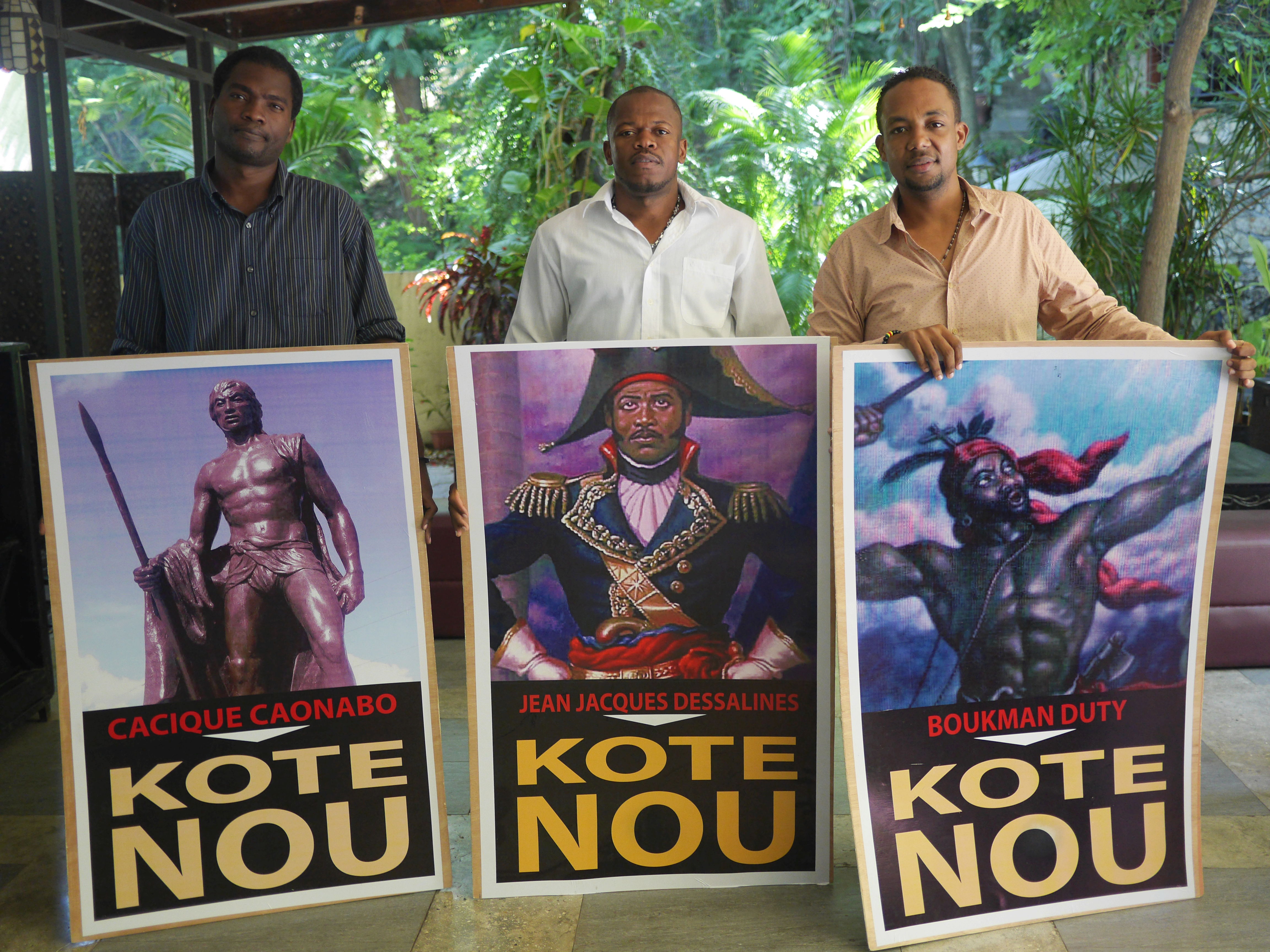Junto con otros jóvenes profesionales, Moïse fundó el grupo Nuevo Haití, un espacio que milita por un cambio político en Haití.
