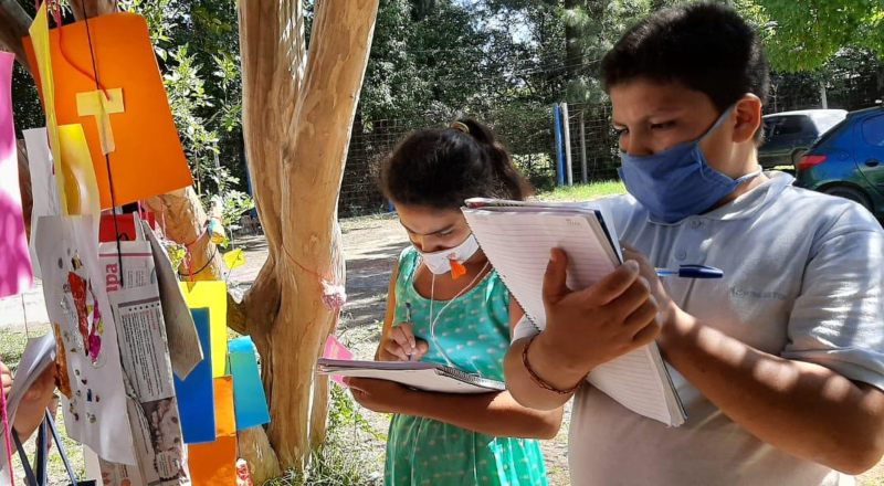 Qué significa no tener conectividad para estudiantes de dos barrios vulnerables del Gran Buenos Aires