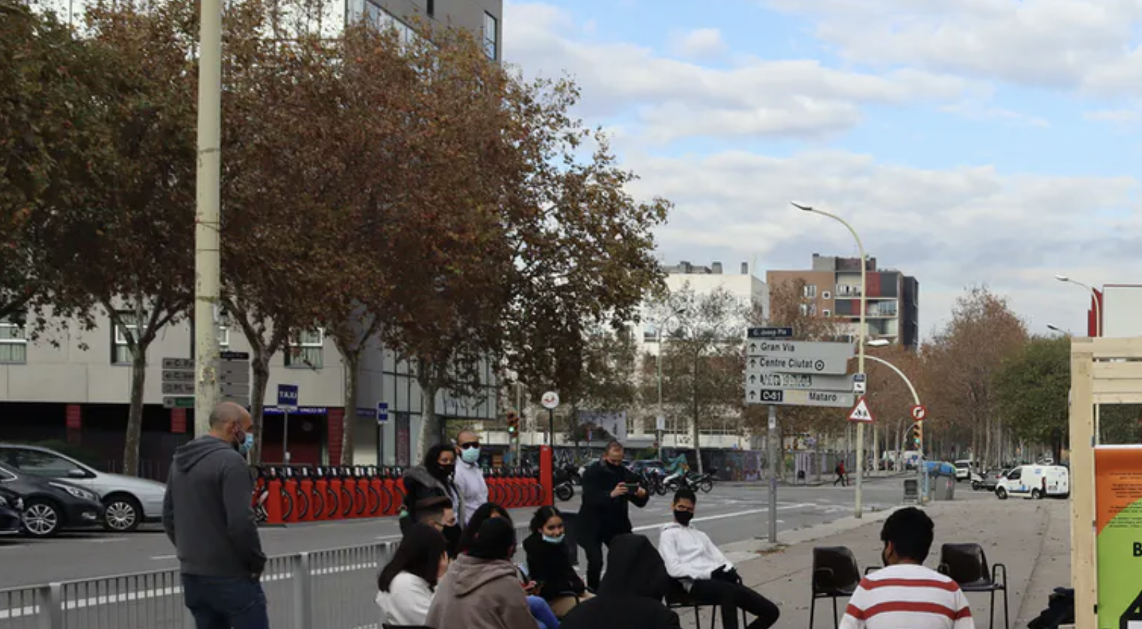 ¿Dónde acaba la escuela y empieza la ciudad?