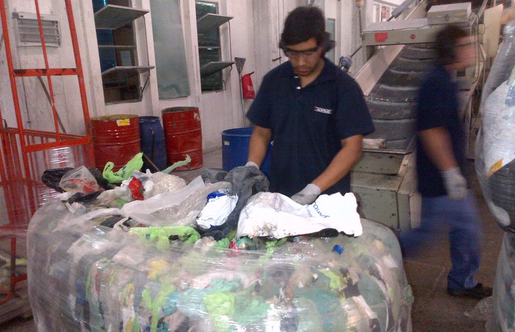 En las últimas dos décadas creció seis veces la cantidad de plástico reciclado en la Argentina