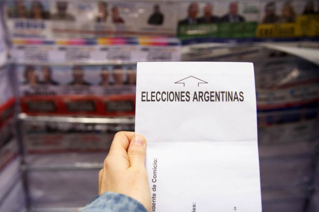 Paraná propone a los partidos políticos reciclar las boletas sobrantes de las elecciones generales