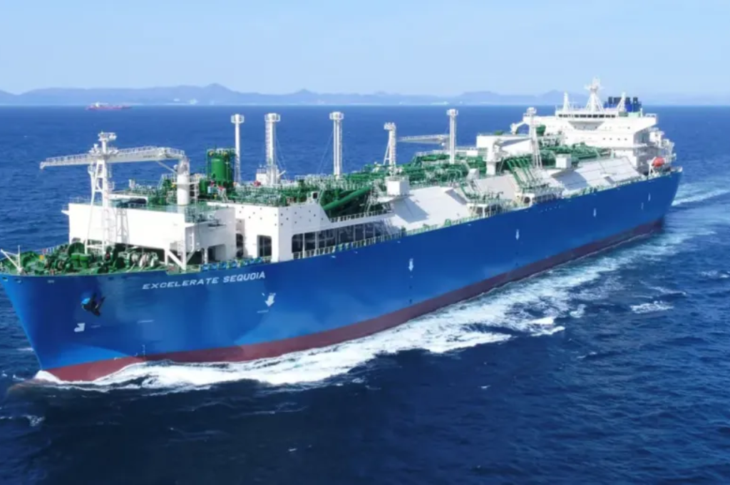 Brasil extendió el contrato de un buque regasificador por diez años
