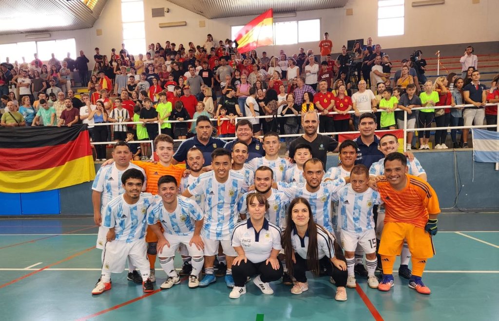 Se viene en Argentina el primer Mundial de Fútbol de Talla Baja, que busca ser "la bisagra en una historia de burla y discriminación"