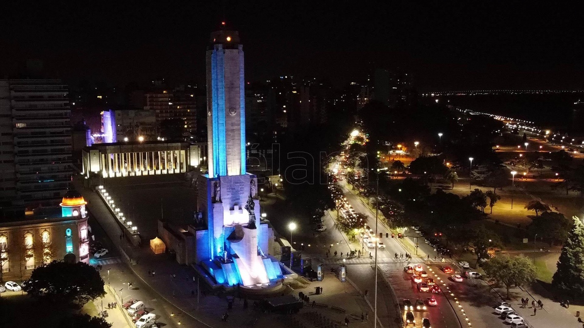 Rosario celebra los 40 años de democracia en un festival con cine, ferias editoriales y música