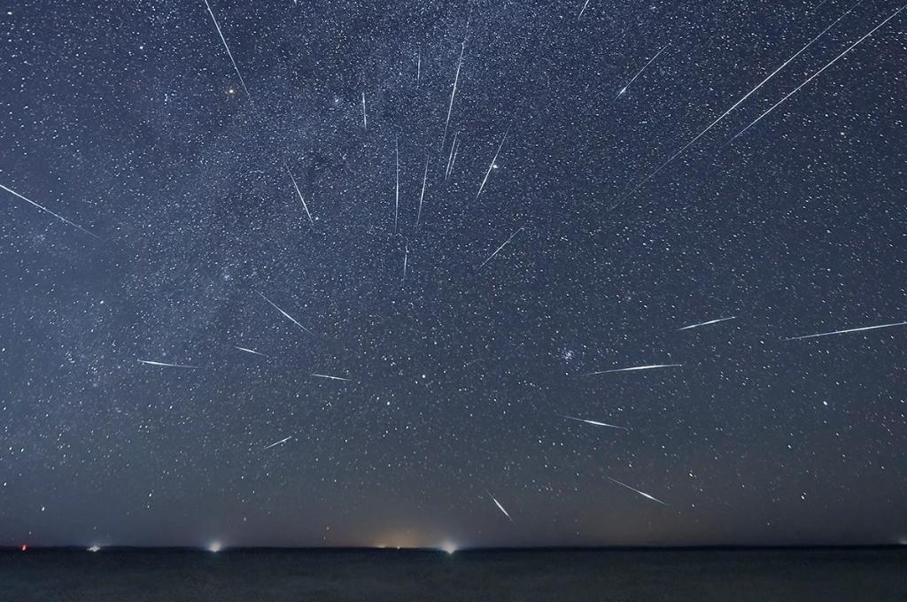 El cazador de cielos patagónicos capturó las Gemínidas en Punta Perdices y llegó a la NASA