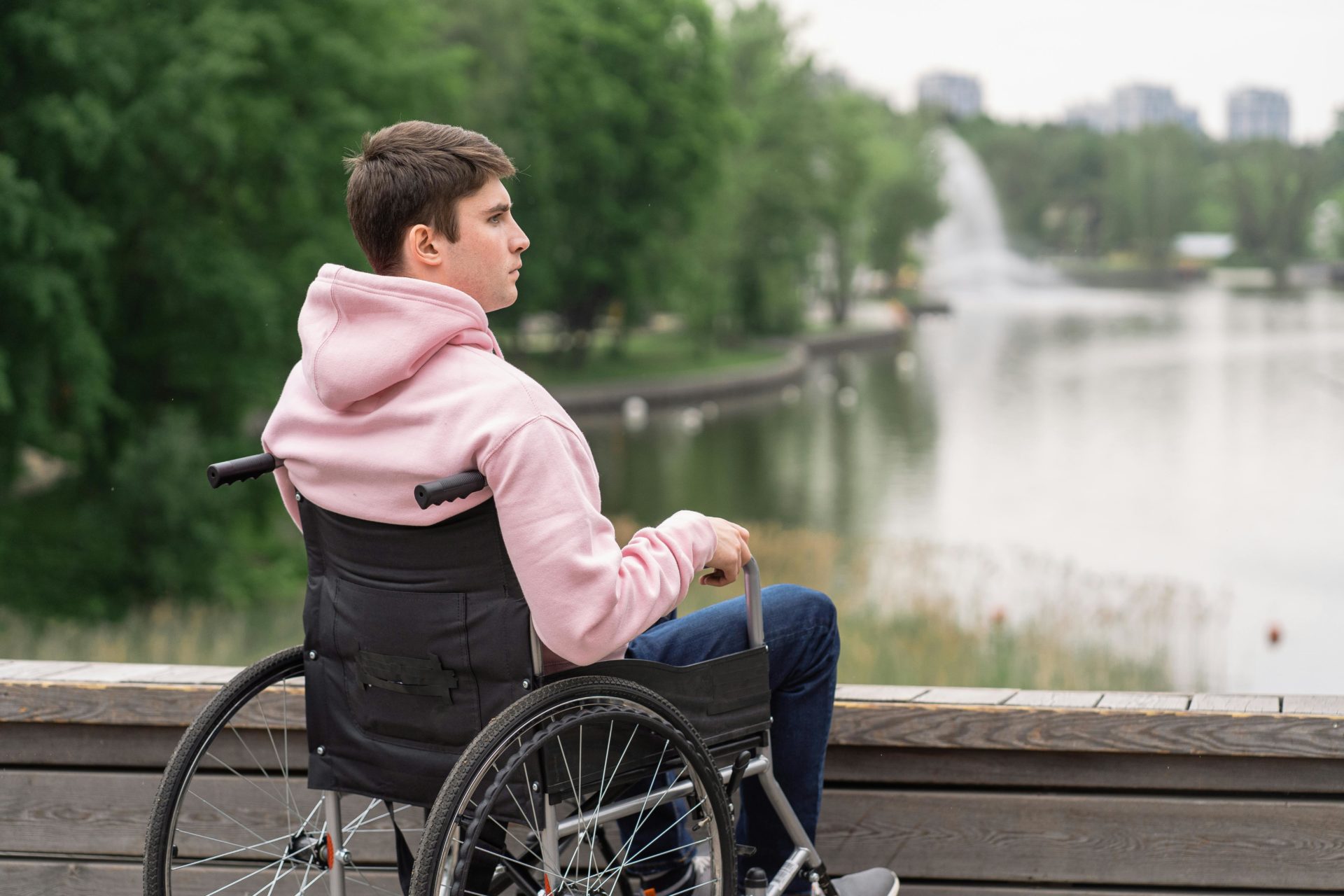 España busca cambiar "disminuido" por "persona con discapacidad" en la Constitución: por qué es clave