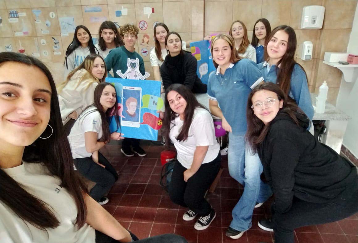 Premian en España a estudiantes secundarios cordobeses por un proyecto de inteligencia artificial