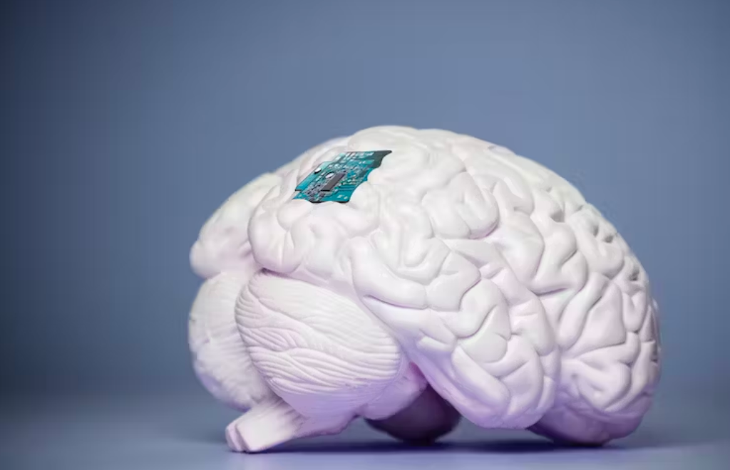 Neuralink: lo que hay detrás y el futuro de implantes cerebrales como el creado por Elon Musk