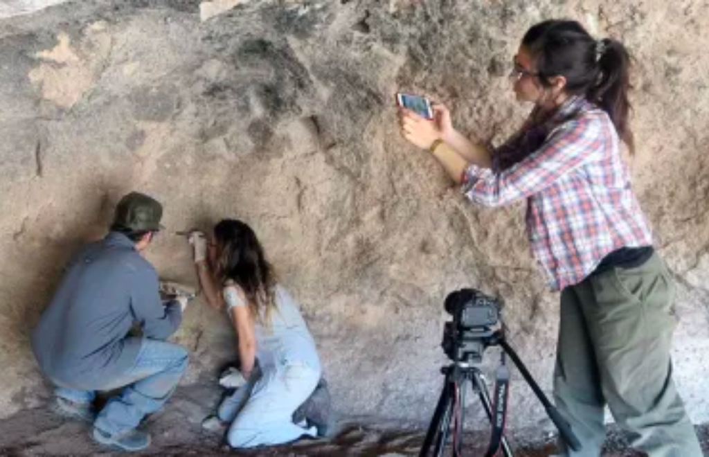 Hallazgo histórico en Neuquén: encuentran pinturas rupestre más antiguas de Sudamérica