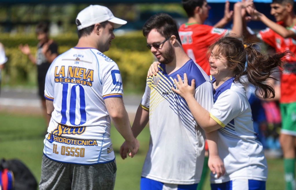 Fútbol inclusivo: por primera vez, clubes de la AFA participan en un torneo para personas con discapacidad